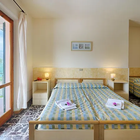 Ξενοδοχείο Casa Rosa 3*