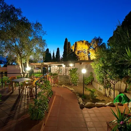 호텔 Casa Rosa 3*